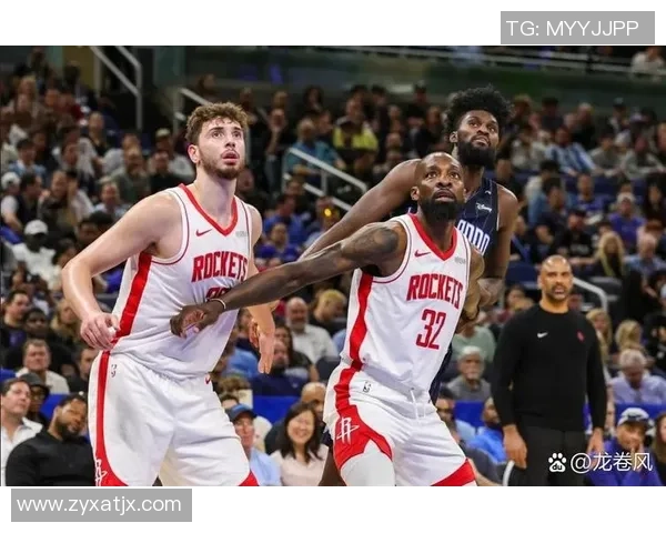 勇士与火箭西部决赛首战激战正酣谁能抢占先机争夺总决赛资格 勇士与火箭西部决赛首战激战正酣谁能抢占先机争夺总决赛资格