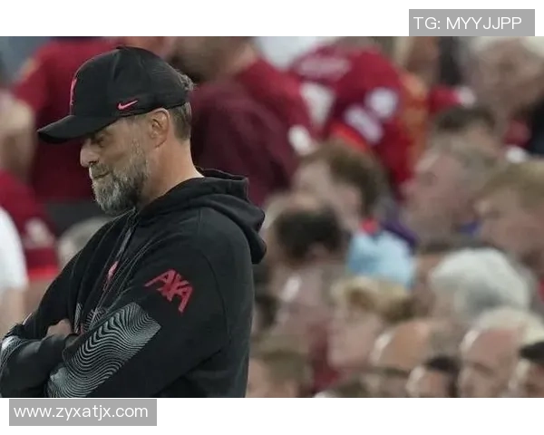 富勒姆与埃弗顿激战正酣比分悬念引发球迷热议 富勒姆与埃弗顿激战正酣比分悬念引发球迷热议